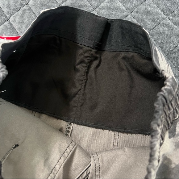 Spanx Jogger Pants Women Large Twill Cargo Black Camo High Rise B28 - Picture 7 of 11